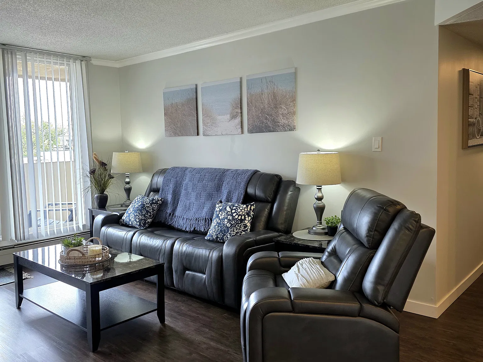 2 bed, 840 sqft, $2,595 — Photo 2