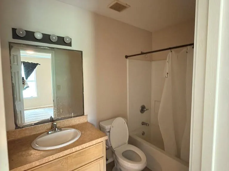 1372 Guadalupe Cir — Photo 13