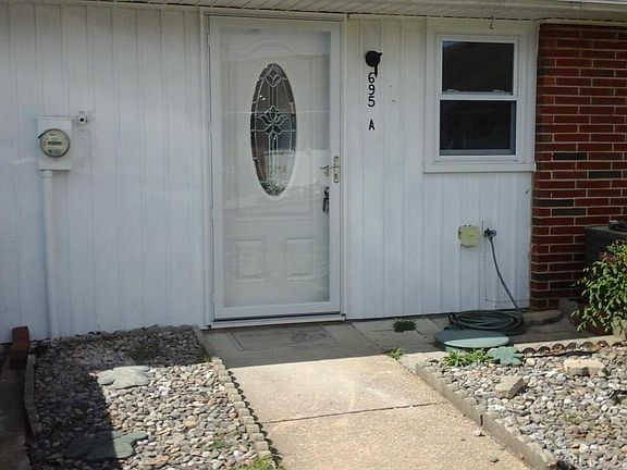 3rd image of 695A Plymouth Dr #100A