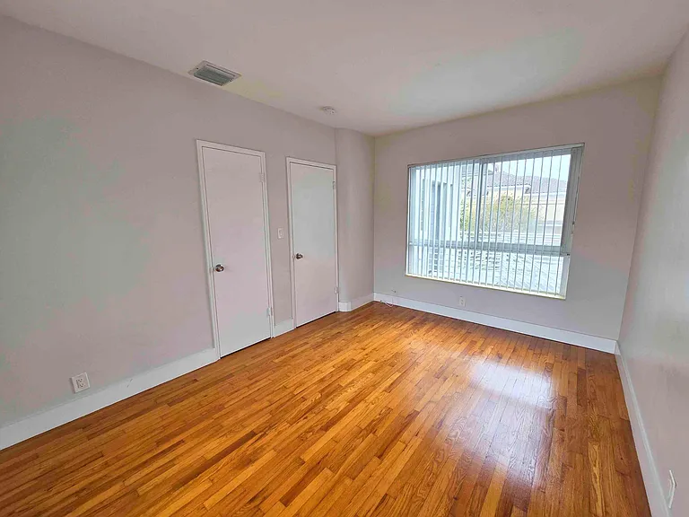 701 NE 16th Ave #26 — Photo 6
