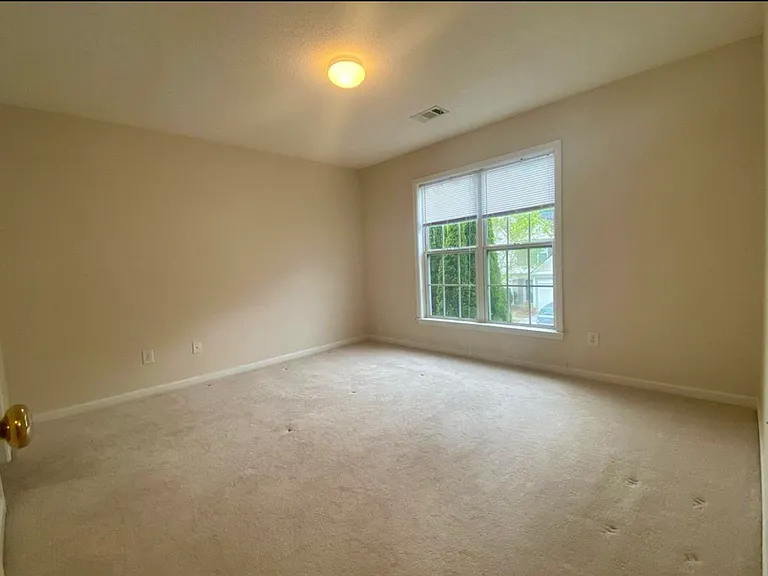 230 Regent Sq #230 — Photo 19