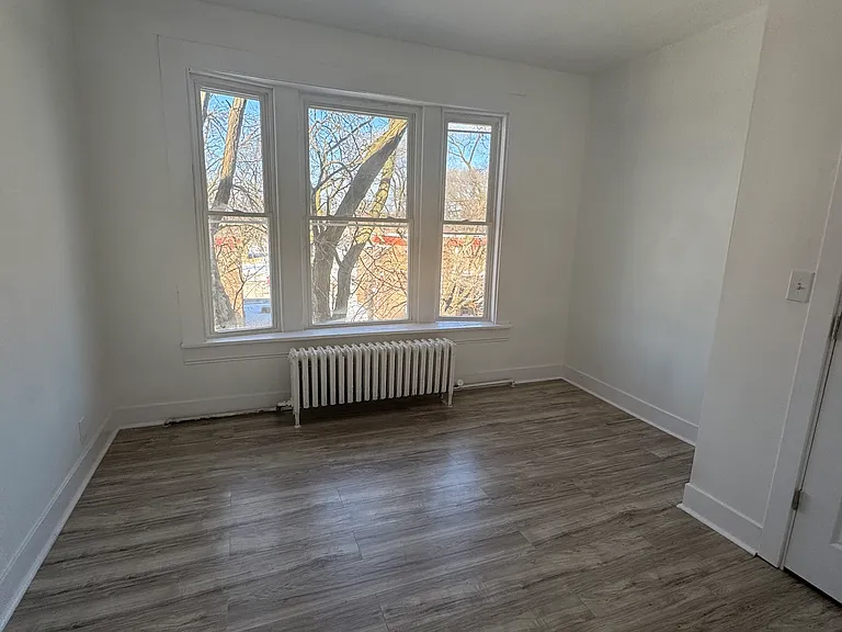 1043 E 73rd St #3 — Photo 7
