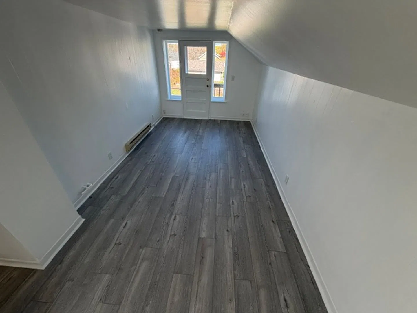 143 2nd St — Photo 3