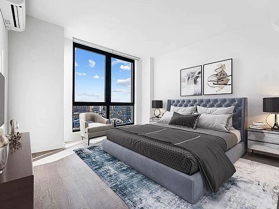 2nd image of 91-09 Roosevelt Ave #303