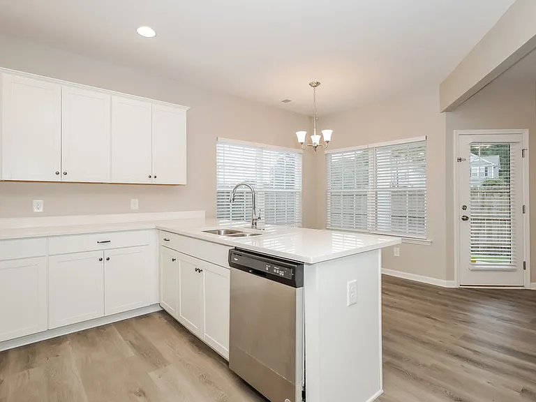21 Cottage Trce NW — Photo 8