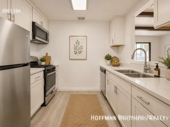 11941 Weddington St #303, Valley Village, CA 91607