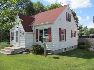 303 Main St, Dent, MN 56528