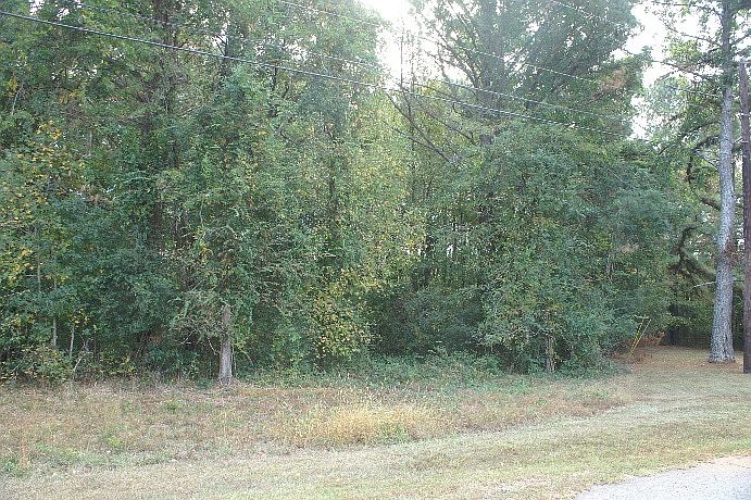 1st image of 1060 Twin Pines Cir