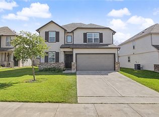 982 Crossing Dr, Bryan, TX 77803