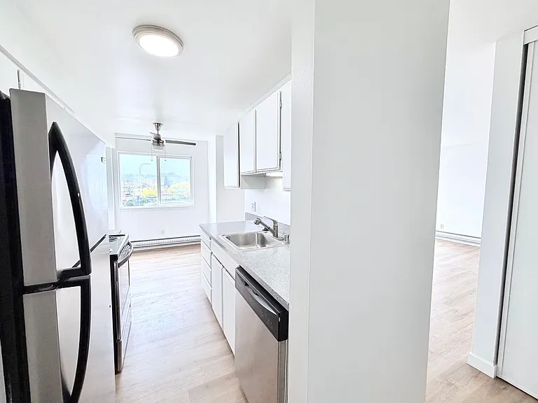 Jet Vista Apt — Photo 21