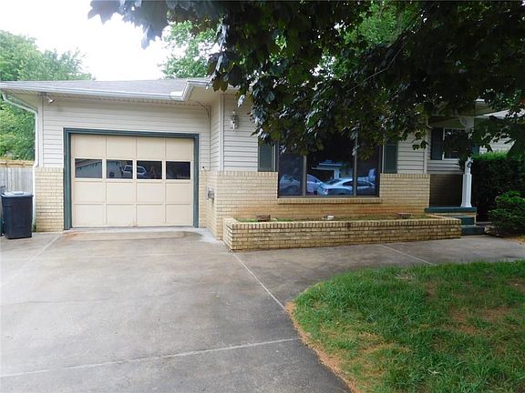 2nd image of 309 Crestview Dr