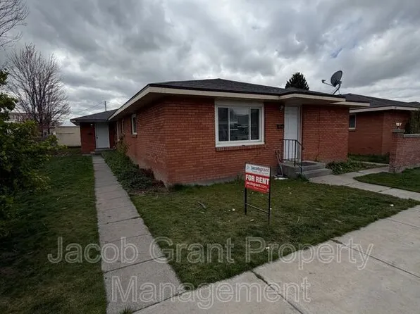 135 W Fremont Ave APT 3, Rigby, ID 83442