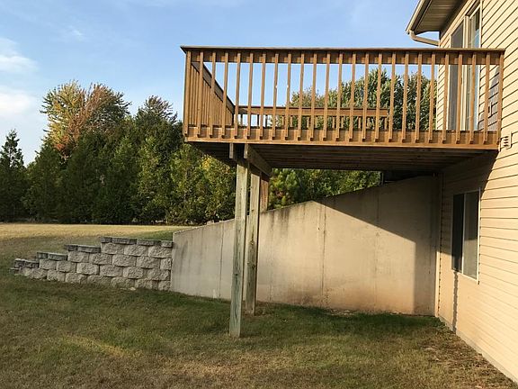 Back deck off of dining room