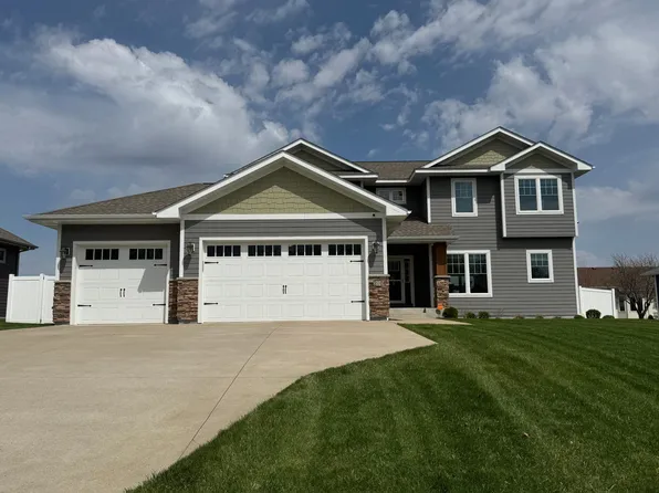 210 Hickory Ln NE, Owatonna, MN 55060