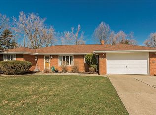 4849 Delevan Dr, Lyndhurst, OH 44124