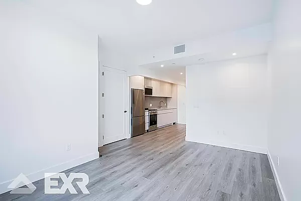 Rented by EXR | media 3