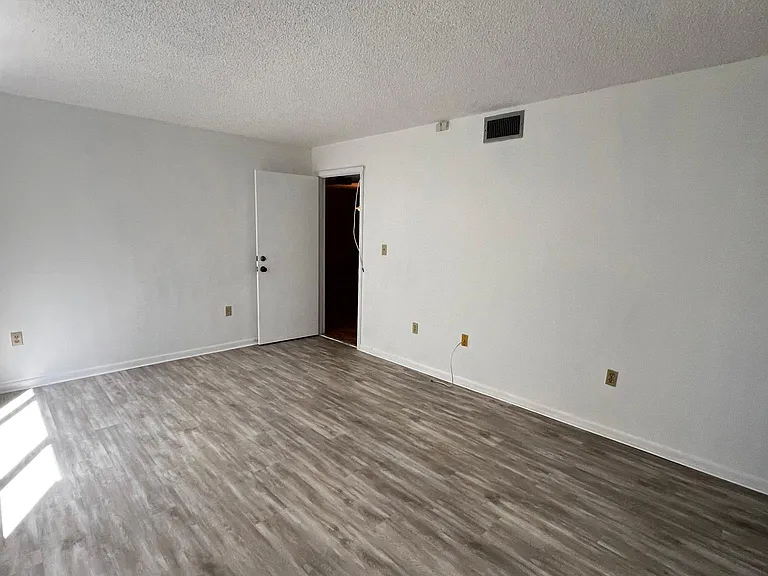 730 Coral Way #101 — Photo 14