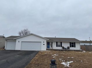 601 Winfield Dr, South Beloit, IL 61080