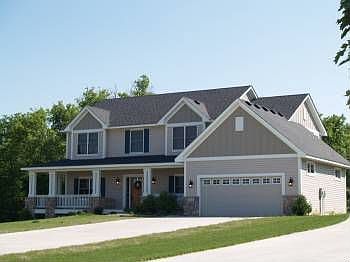 1st image of 913 Quie Ln