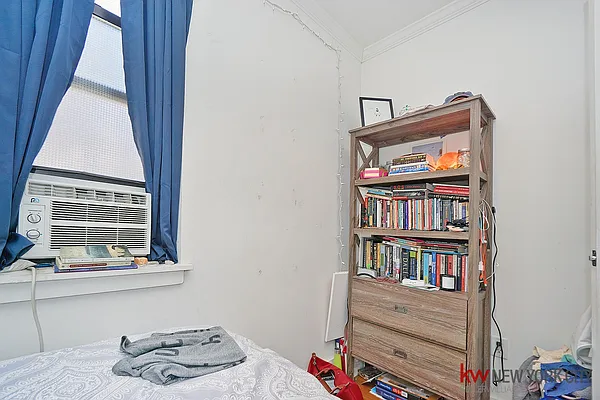 Rented by Keller Williams NYC | media 23