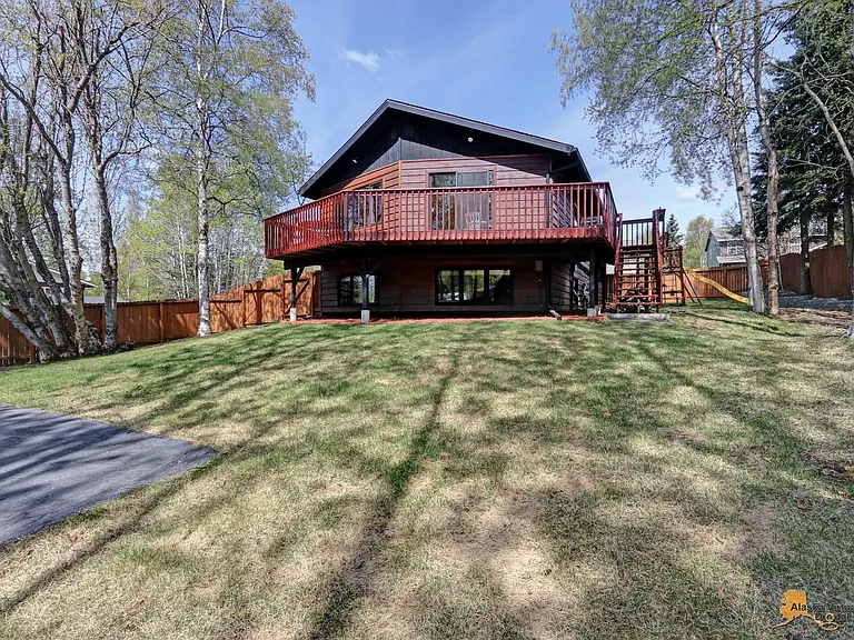 10137 Birch Ln — Photo 44