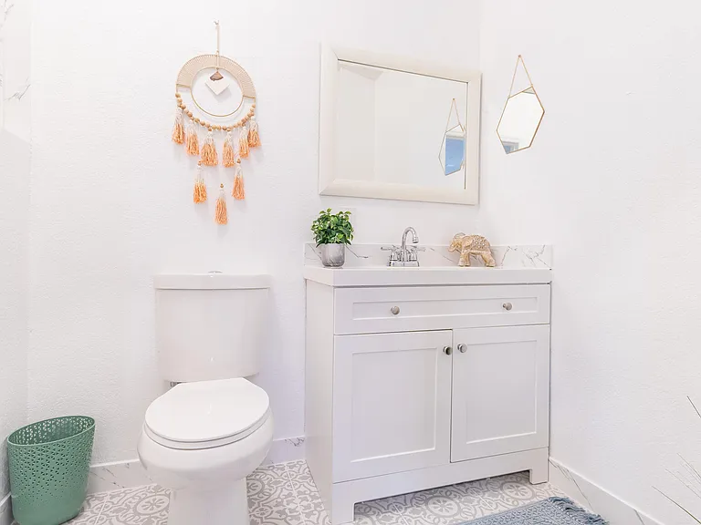 1831 SW Fears Ave #2 — Photo 7