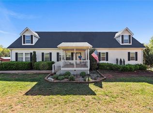 1020 Indian Trail Rd, Walnut Cove, NC 27052