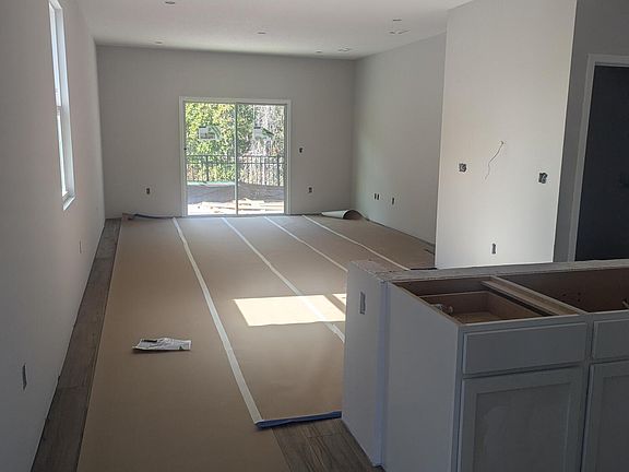 5th image of 14740 MACADAMIA Lane #118
