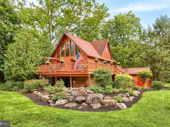 42 Woodcrest Dr, Carlisle, PA 17015