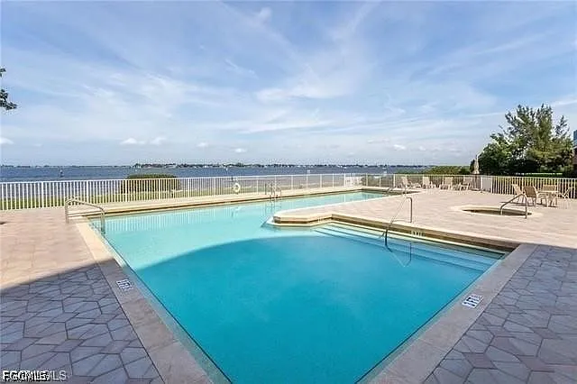 14250 Royal Harbour Ct #713 — Photo 35