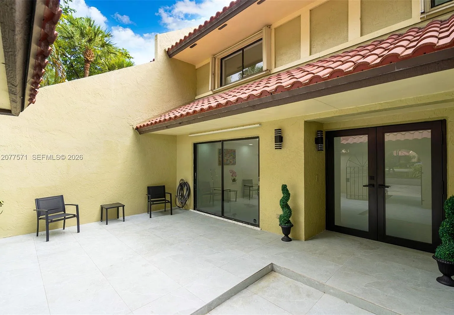 Costa Del Sol Condo A — Photo 3