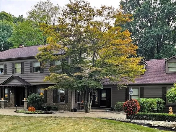 636 Shadowood Ln SE, Warren, OH 44484