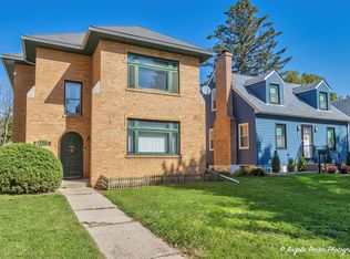 720 W Grove Ave, Waukegan, IL 60085