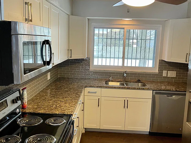 240 Teal Dr — Photo 12