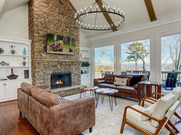 1492 McElroy Mountain Dr, Jasper, GA 30143