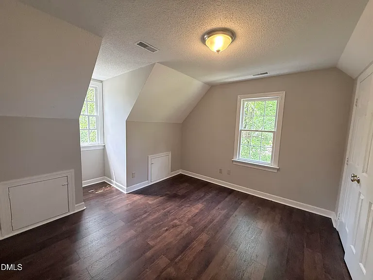 2900 Broadlands Dr — Photo 46