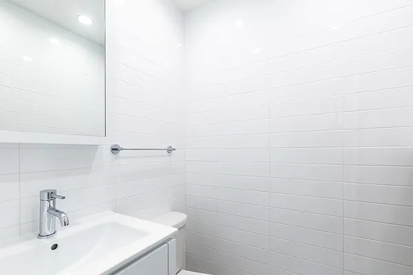 Rented by MNS | media 8