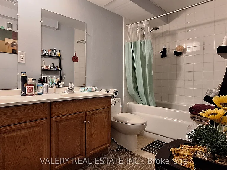 59 Casabel Dr #LOWER — Photo 11