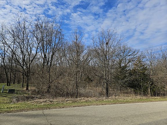 2nd image of 2616 N 3689th Rd