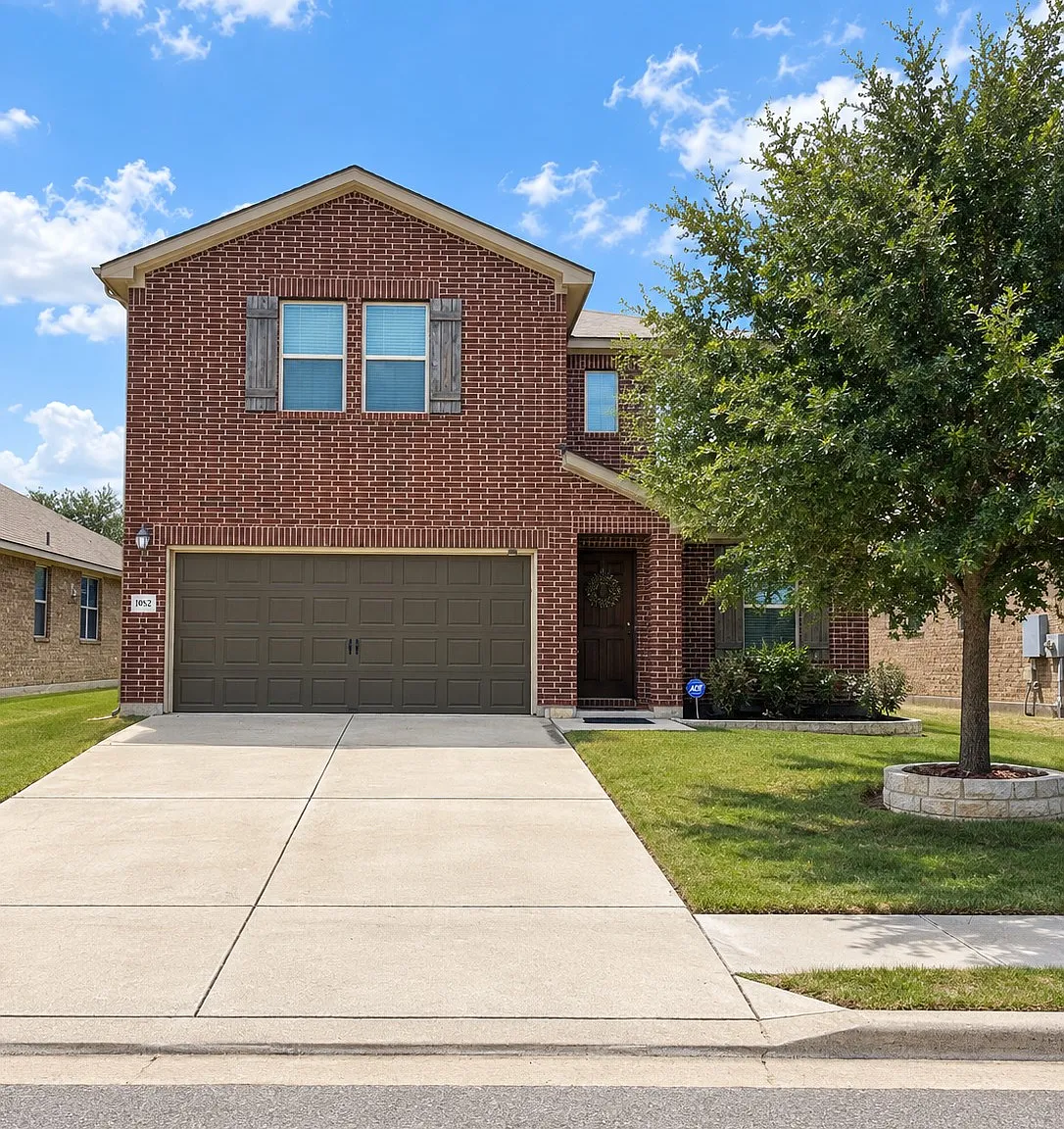 4 bed, 2659 sqft, $2,699 — Photo 2