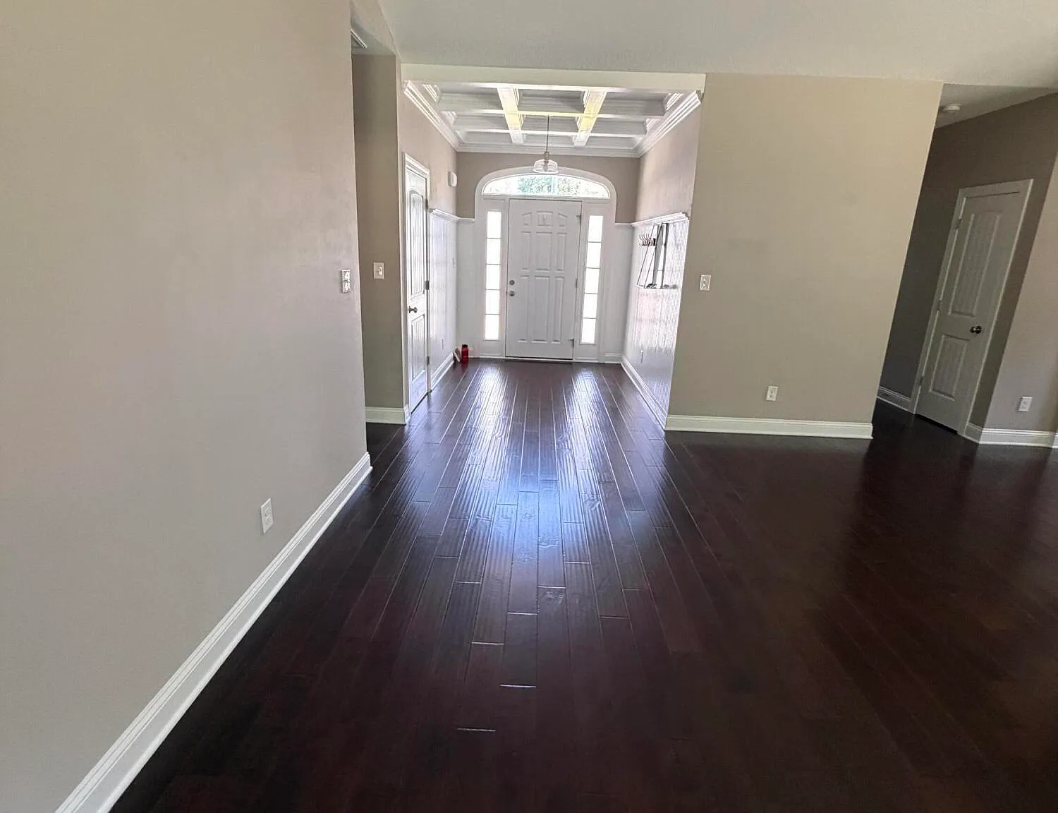 3 bed, 2.0 bath, $2,100 — Photo 2