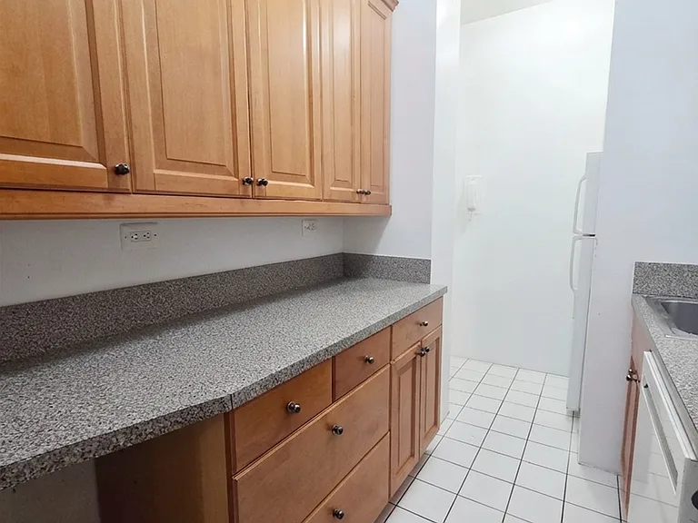 401 E 81st St #1C — Photo 7