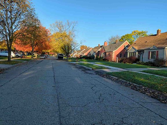 2nd image of 15540 Angelique Ave