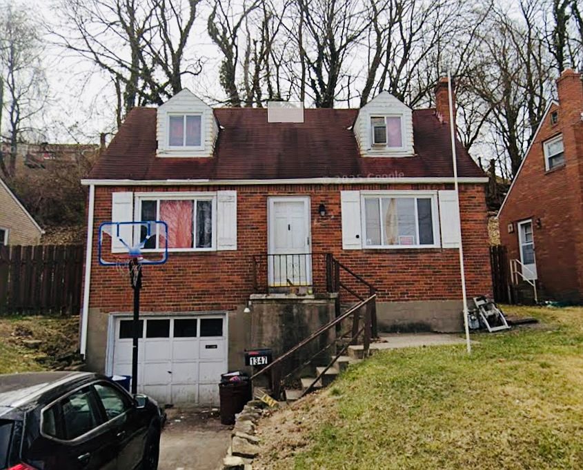 1st image of 1347 Barr Ave
