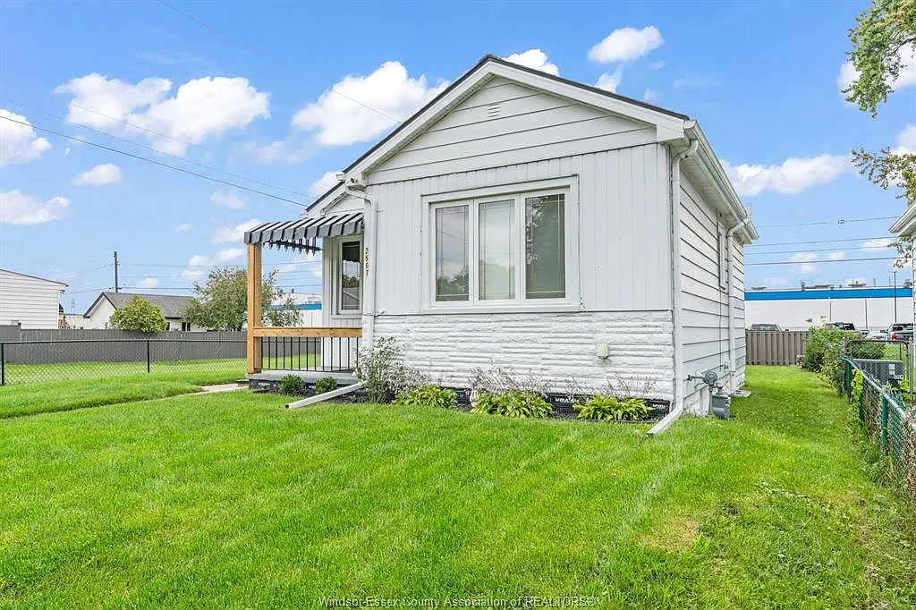 2 bed, $2,250 — Photo 2