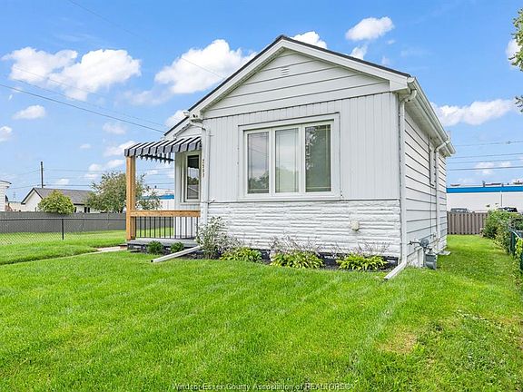 2nd image of 2597 Alexis Rd