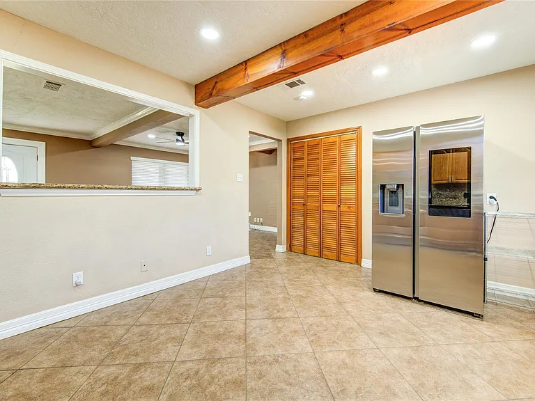 9922 Carmalee St — Photo 21