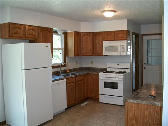 4th image of 106 Lakeland Dr