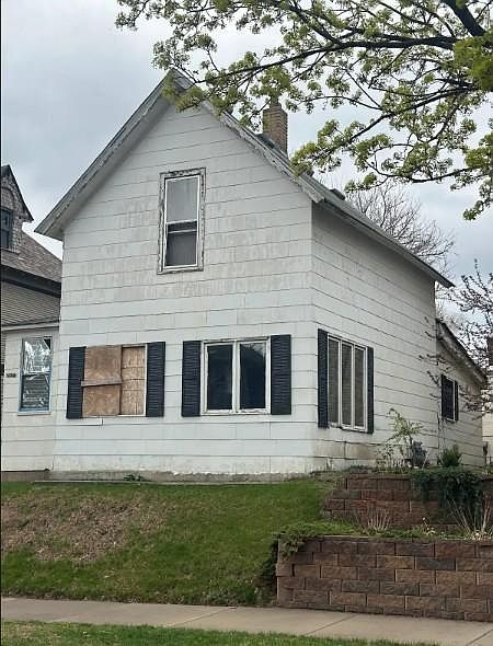 1st image of 2631 Aldrich Ave S