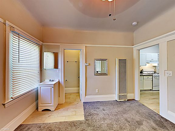 5th image of 1307 G St APT 10